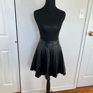 SHEIN Black Faux Leather skirt